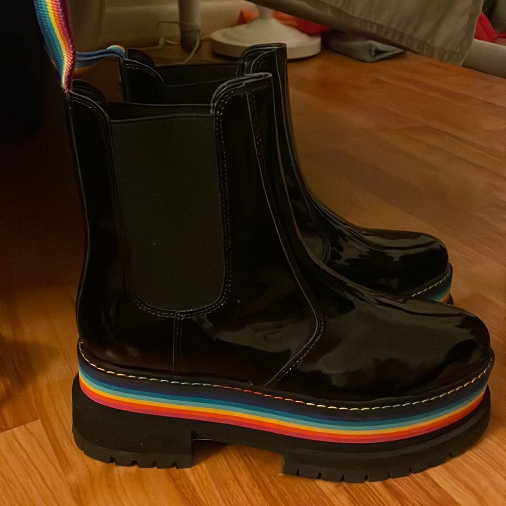 KURT GEIGER platform boots, rainbow and black, size 8 W